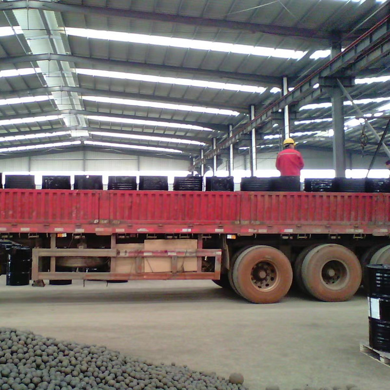 Sfera di acciaio forgiato